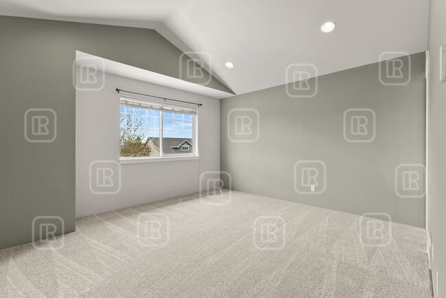 Building Photo - 1840 N Willamette Rd