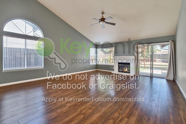 Building Photo - 617 Vernon Oaks Dr