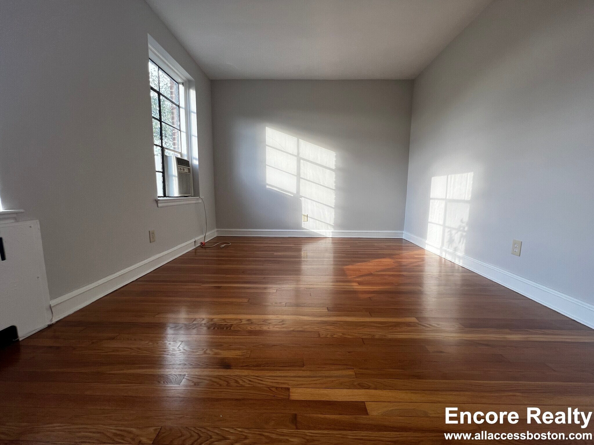 Building Photo - 111 Longwood Ave