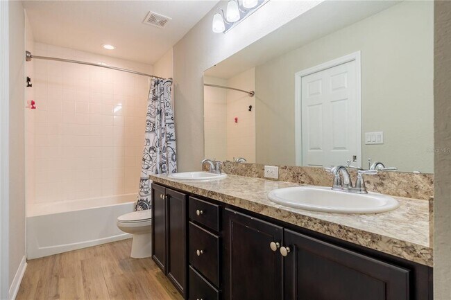 Building Photo - 2942 Fieldwood Cir