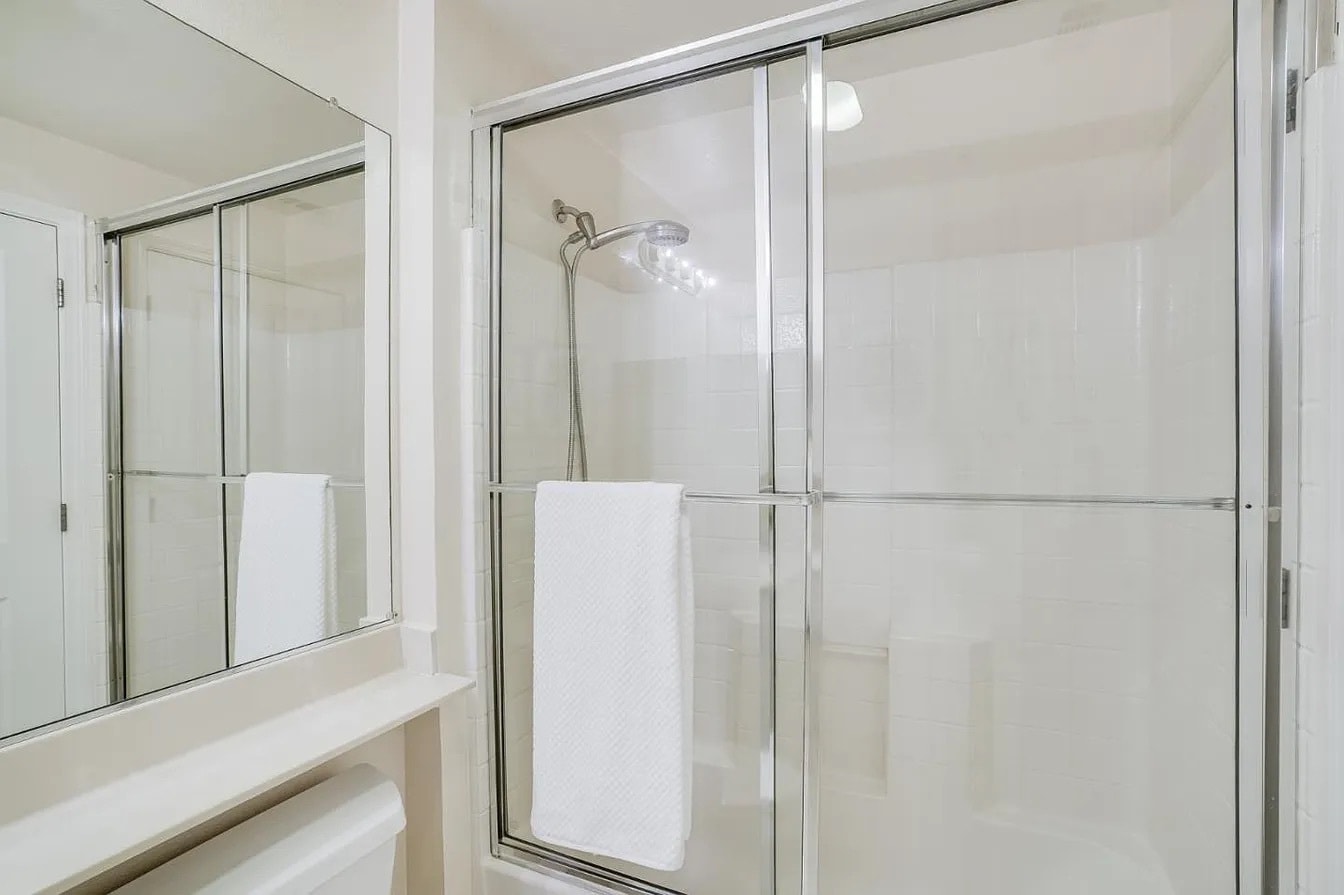 Building Photo - 1982 W Bayshore Rd