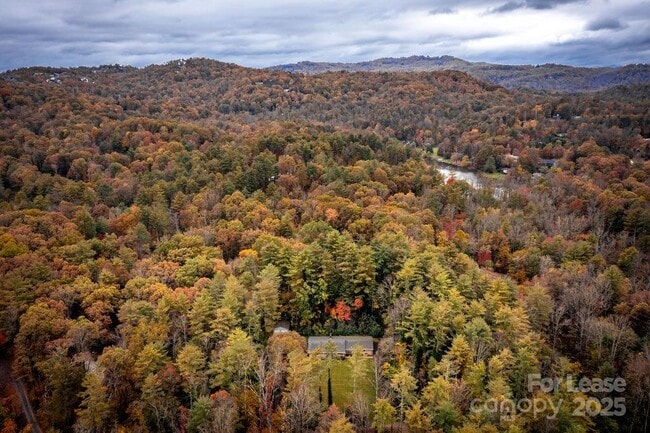 Building Photo - 102 Arbor Ln