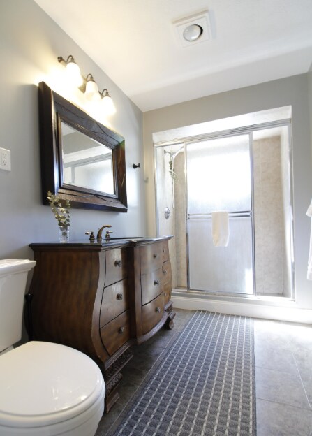 Building Photo - 210 Old Colony Ave