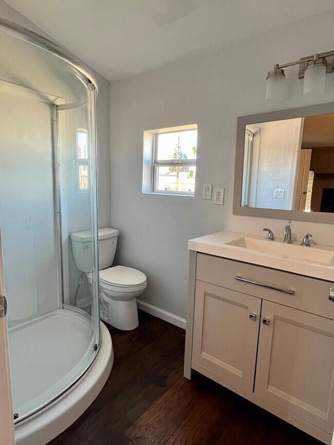 Building Photo - 3621 Spruce Ave