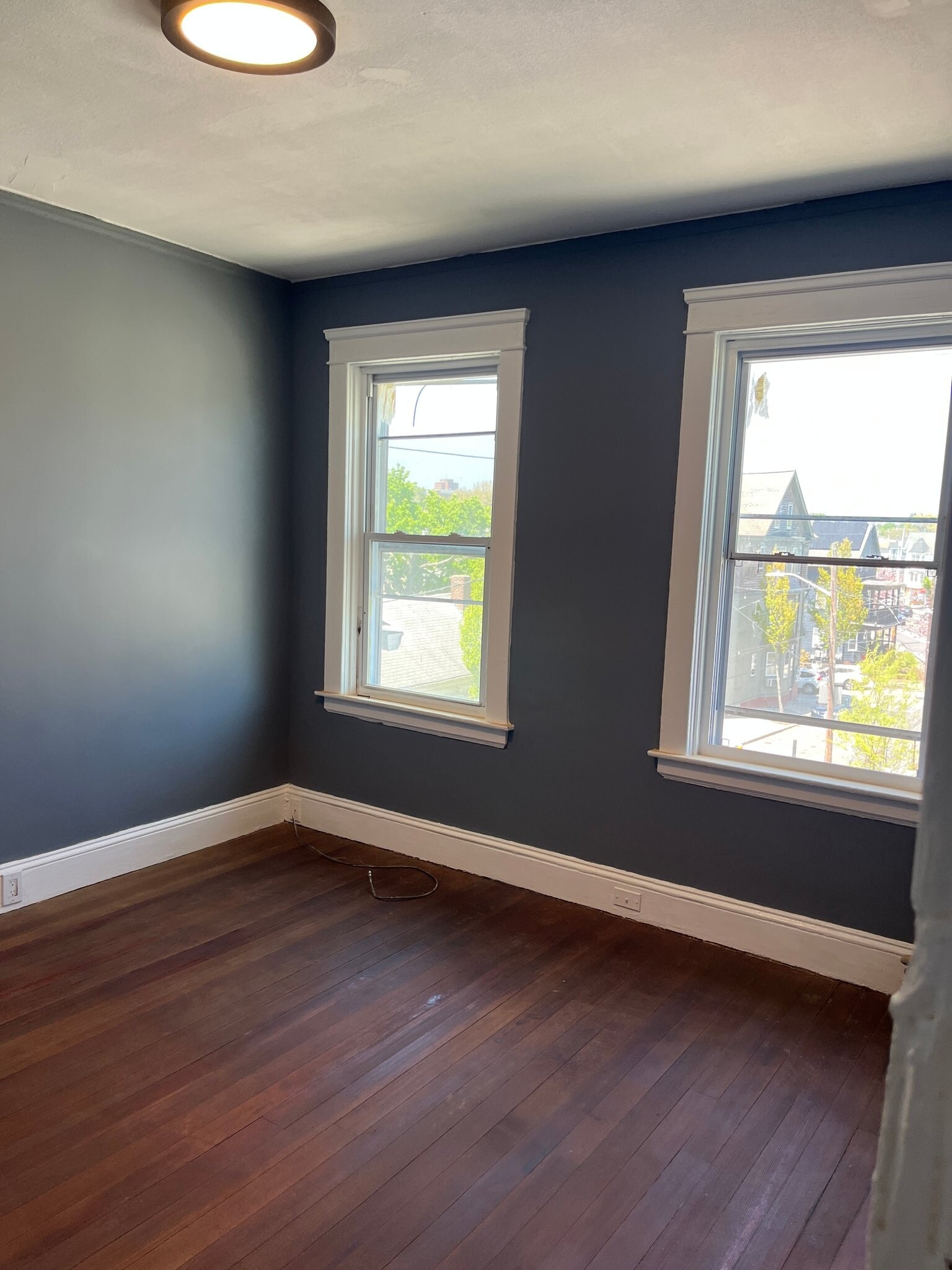 Building Photo - 85 Pekin St