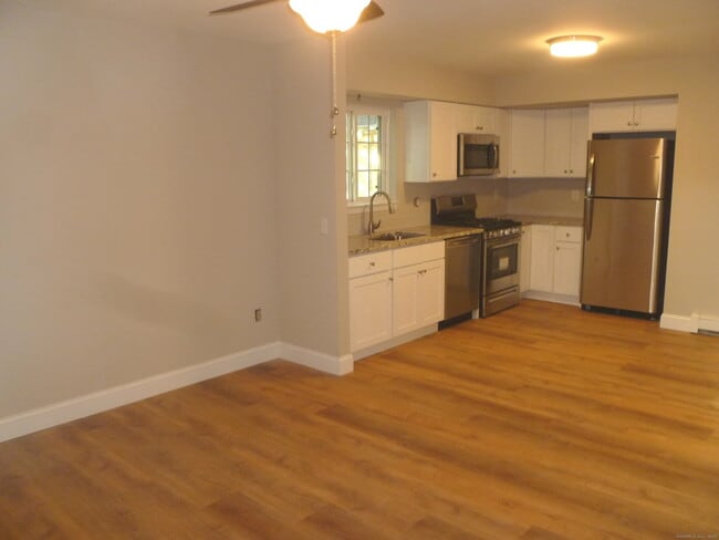 Building Photo - 2955 Madison Ave