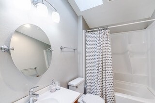 Building Photo - 5131 Dorman Dr