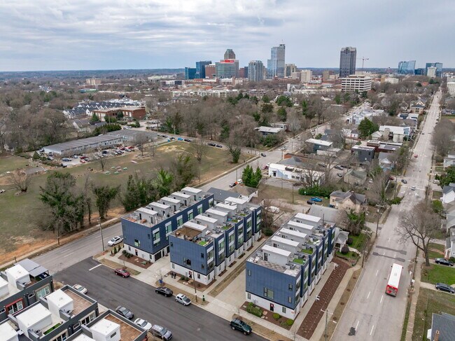 Building Photo - 5 Seawell Ave