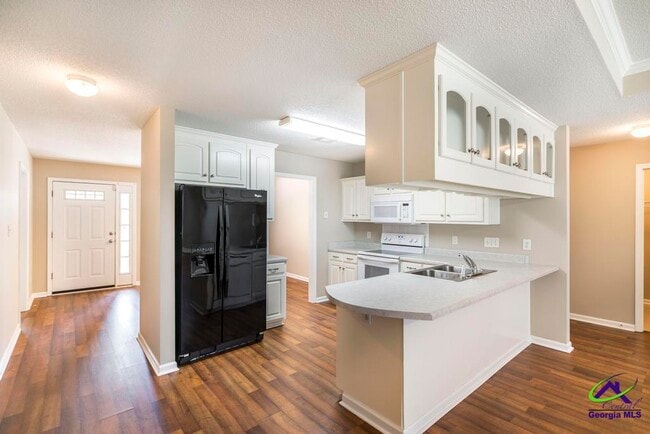 Building Photo - 462 Falkirk Dr
