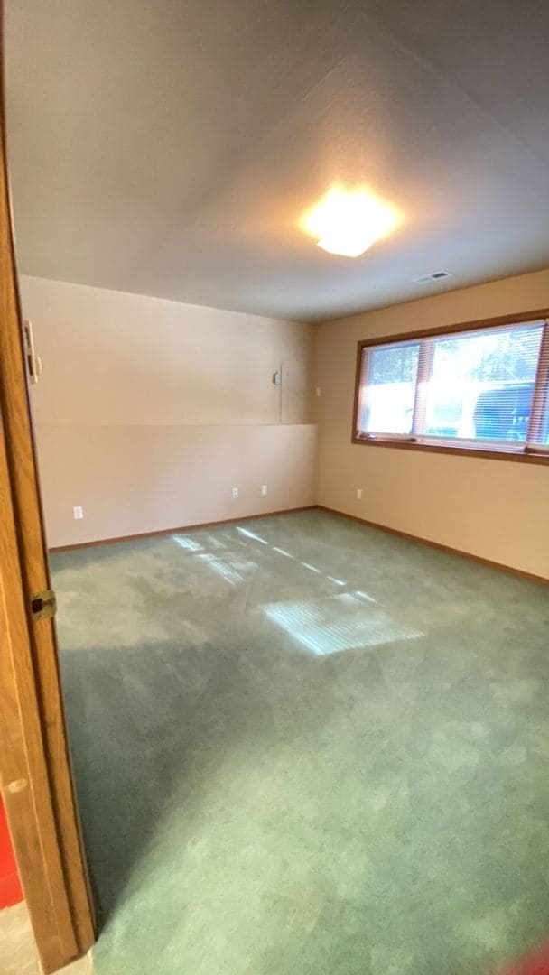 Building Photo - Spacious Four bedroom home in Post Falls