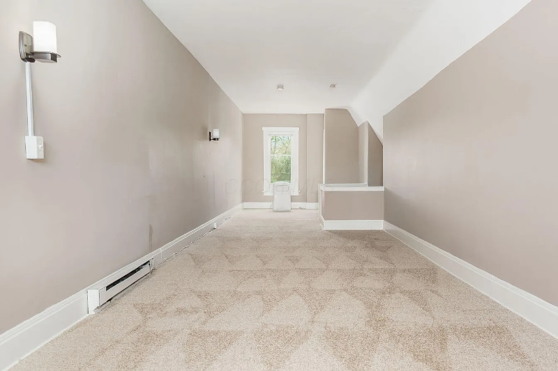 Building Photo - 440 S Ohio Ave