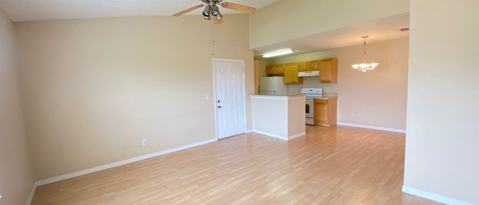 Building Photo - 2131 Cascades Blvd