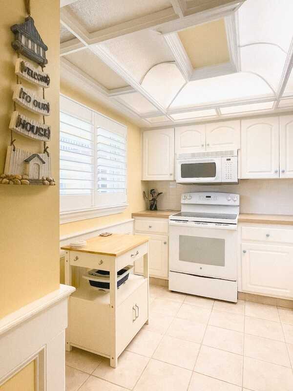 Building Photo - 10350 Imperial Point Dr W