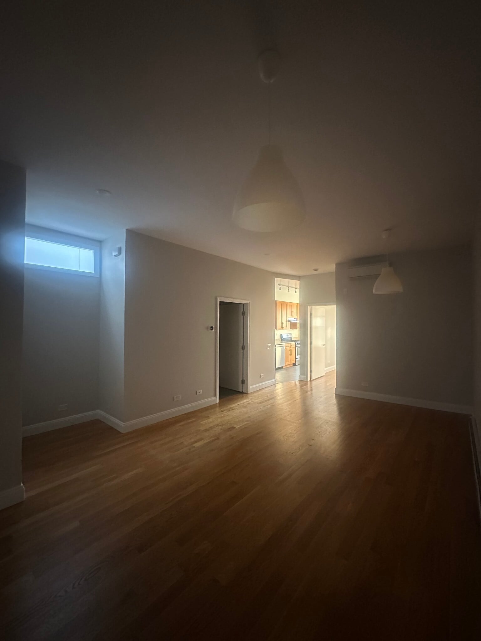 living room w/natural light - 1839 Norman St