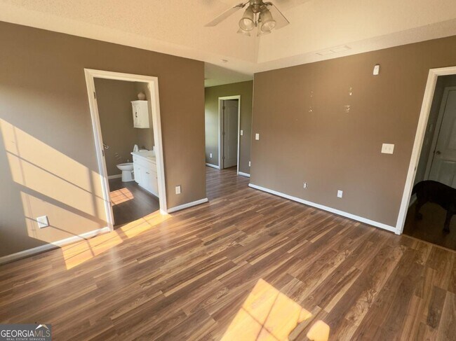 Building Photo - 211 Lucas Way