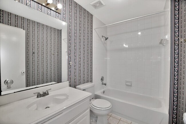 Building Photo - 2939 Sailors Moon Dr