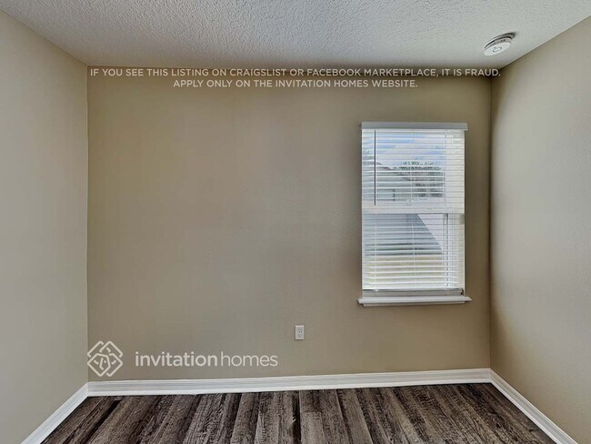 Building Photo - 942 Grapewood St