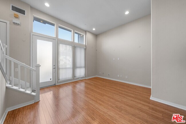 Building Photo - 5509 W 149th Pl