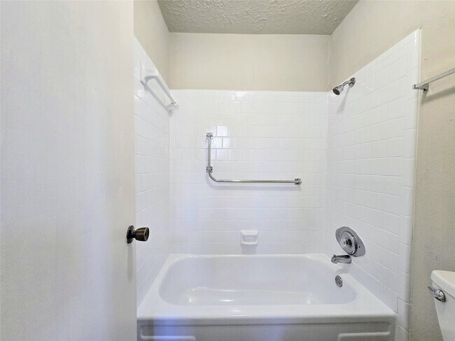 Building Photo - 12645 Lake Conroe Hills Dr