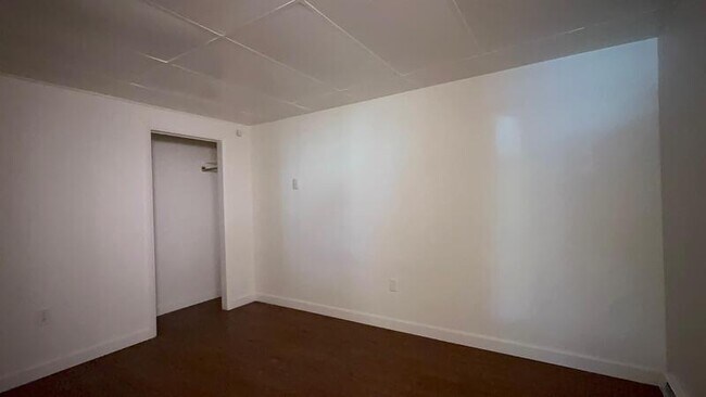 Building Photo - 816 6th St