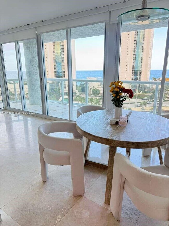 Building Photo - 16400 Collins Ave
