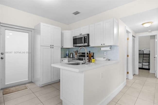 Building Photo - 1286 NE 109th St