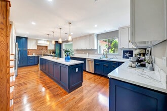 Building Photo - 4445 Saltillo St