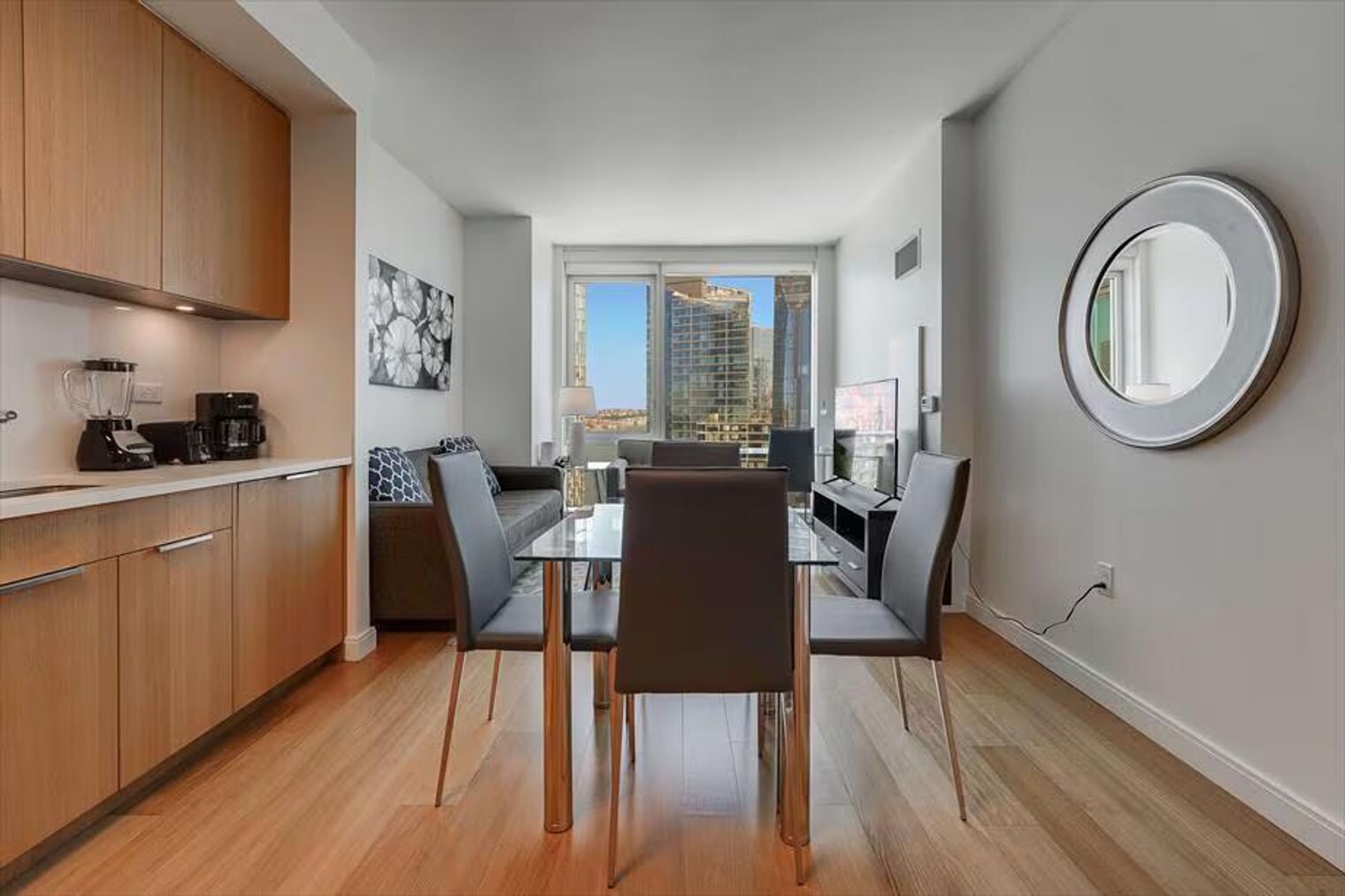 Building Photo - 625W W 57th St