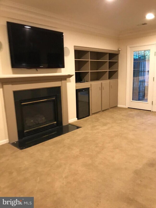 Building Photo - 18261 Camdenhurst Dr