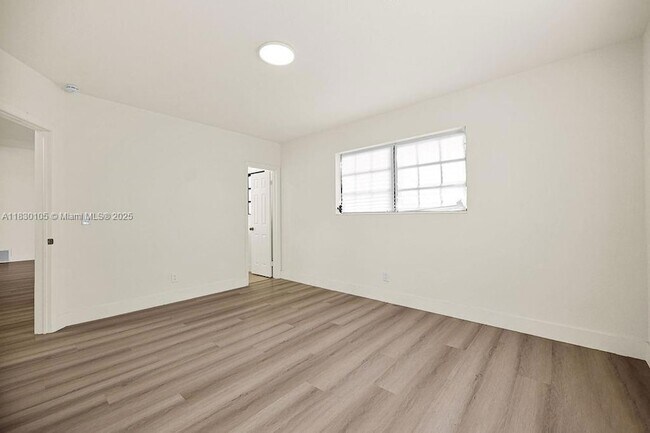 Building Photo - 7710 NW 6th Ct