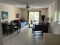 Building Photo - 251 S Cypress Rd