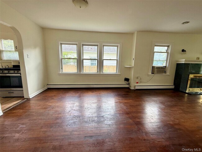 Building Photo - 175 S Brookside Ave