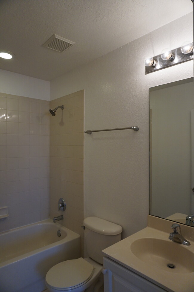 Building Photo - 1227 Abaco Ln