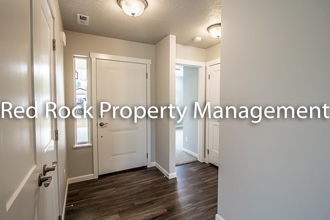 Primary Photo - 16909 E Knox Ln