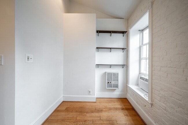 Building Photo - 310 Prince St