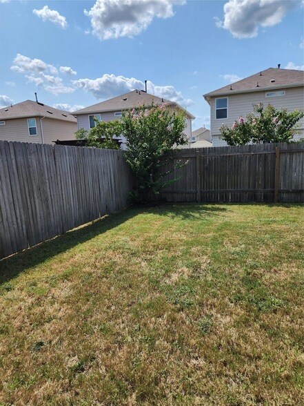 Building Photo - 10712 Blacket Dr