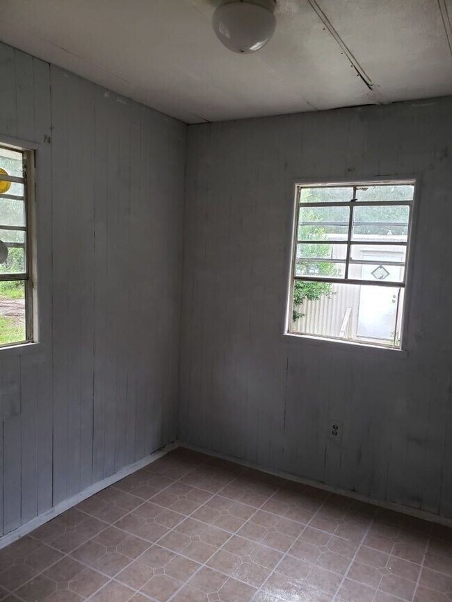 Building Photo - Available Soon! Apply now and rent this affordable 2 bedroom home in Aiken!