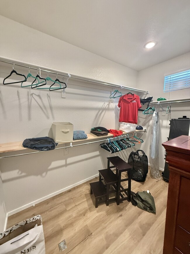 Building Photo - 1820 Iron Wheel Dr