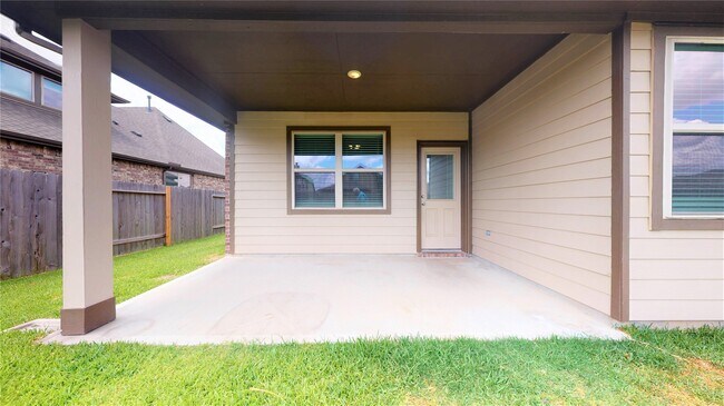 Building Photo - 28715 Possession Island Ln