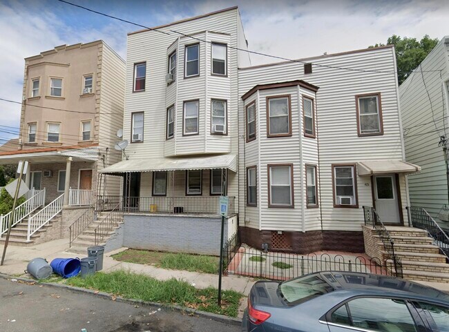 Primary Photo - 45 W 54th St