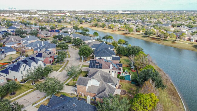 Building Photo - 2315 Bending Spring Dr