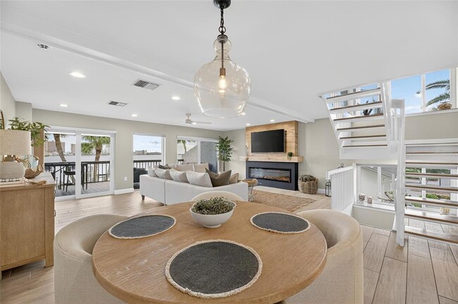 Building Photo - 160 Marina Del Rey Ct