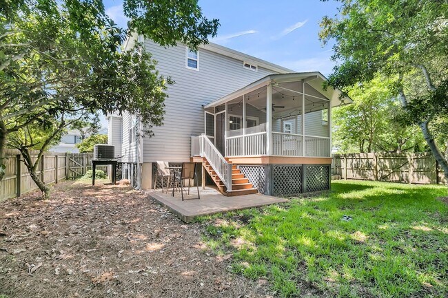 Building Photo - 1574 Ocean Neighbors Blvd