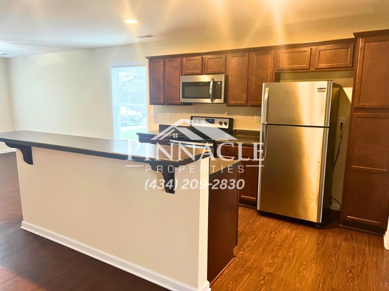 Building Photo - 124 Tomahawk Industrial Park