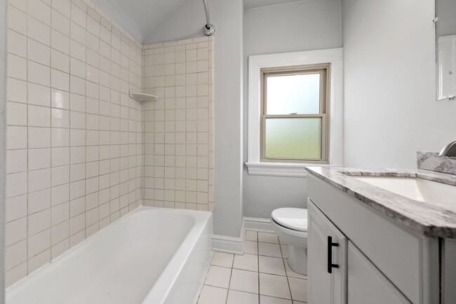 Building Photo - Modern Comfort Meets Prime Oakley Living –...