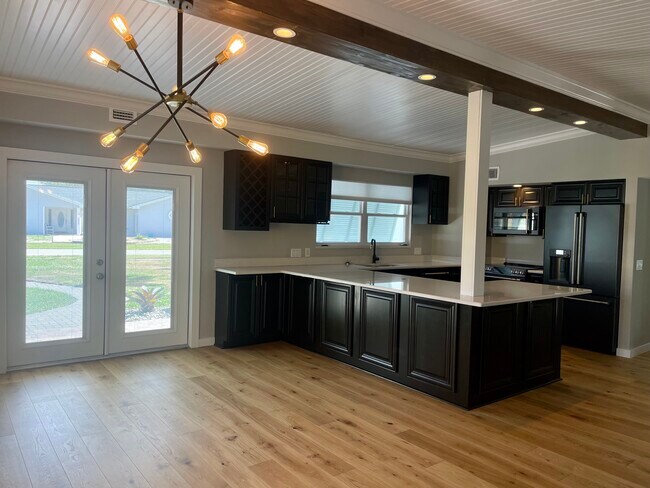 Building Photo - 3826 Harold Ave