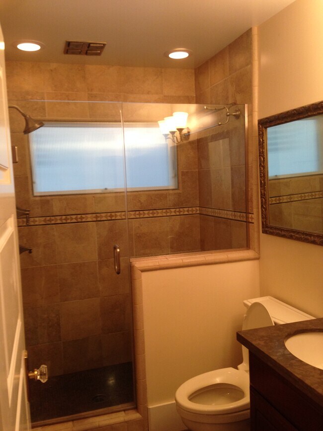 Building Photo - 1641 Monterey Blvd