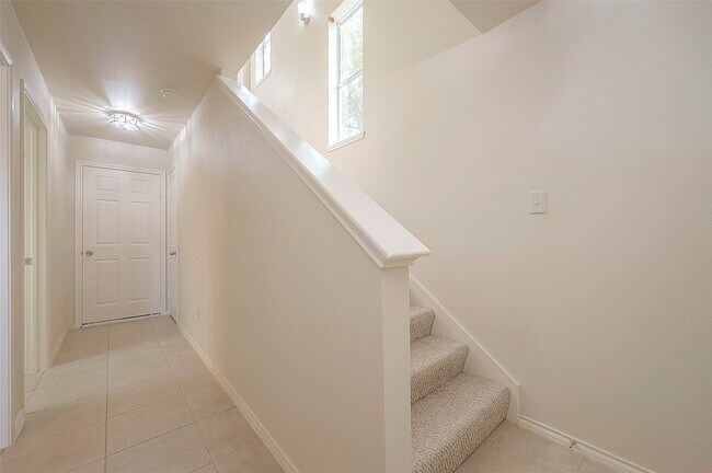 Building Photo - 1119 Palmer St