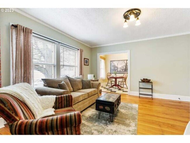 Building Photo - 20 NW 16th Ave