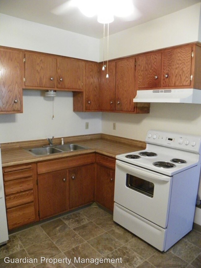 Building Photo - 1144 Dionne St